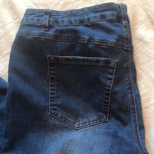 Size 18 Denim Capris